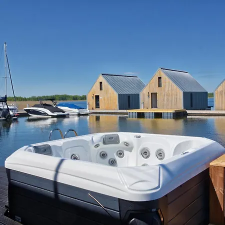 Stanica Zeglarska Otago 3*